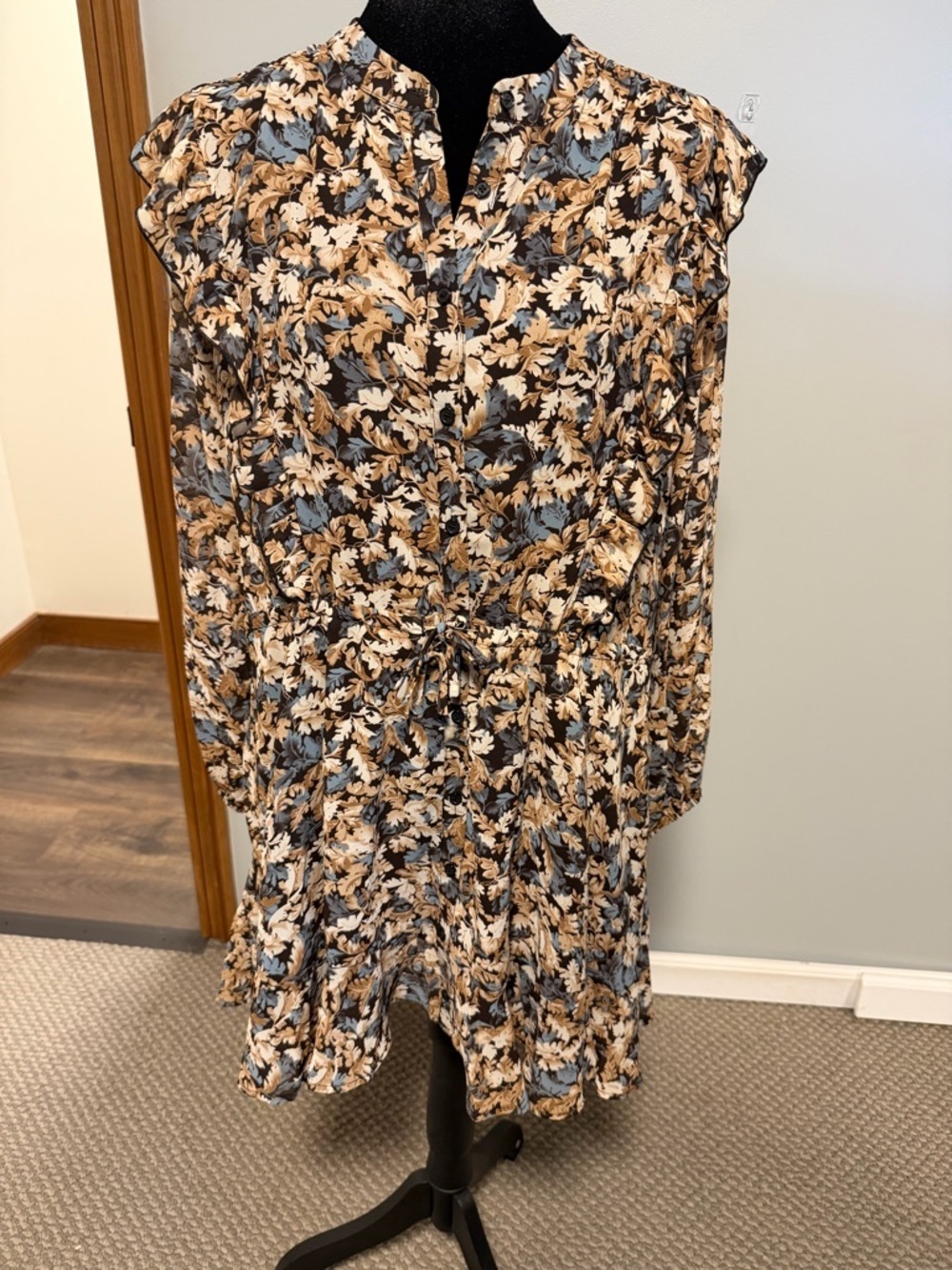 Lé Lâ Lô Floral Mini Dress | Size S | Button Front | Ruffle Detail | NWOT